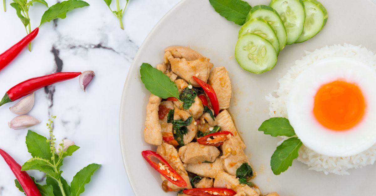 Three-Cup Chicken (三杯鸡)