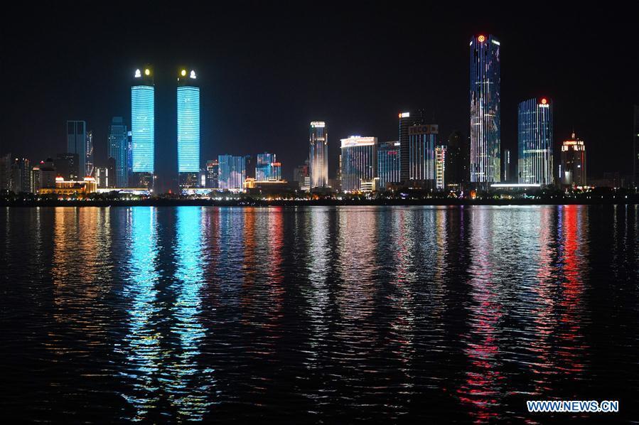 Pearl River Night Cruise: Guangzhou After Dark