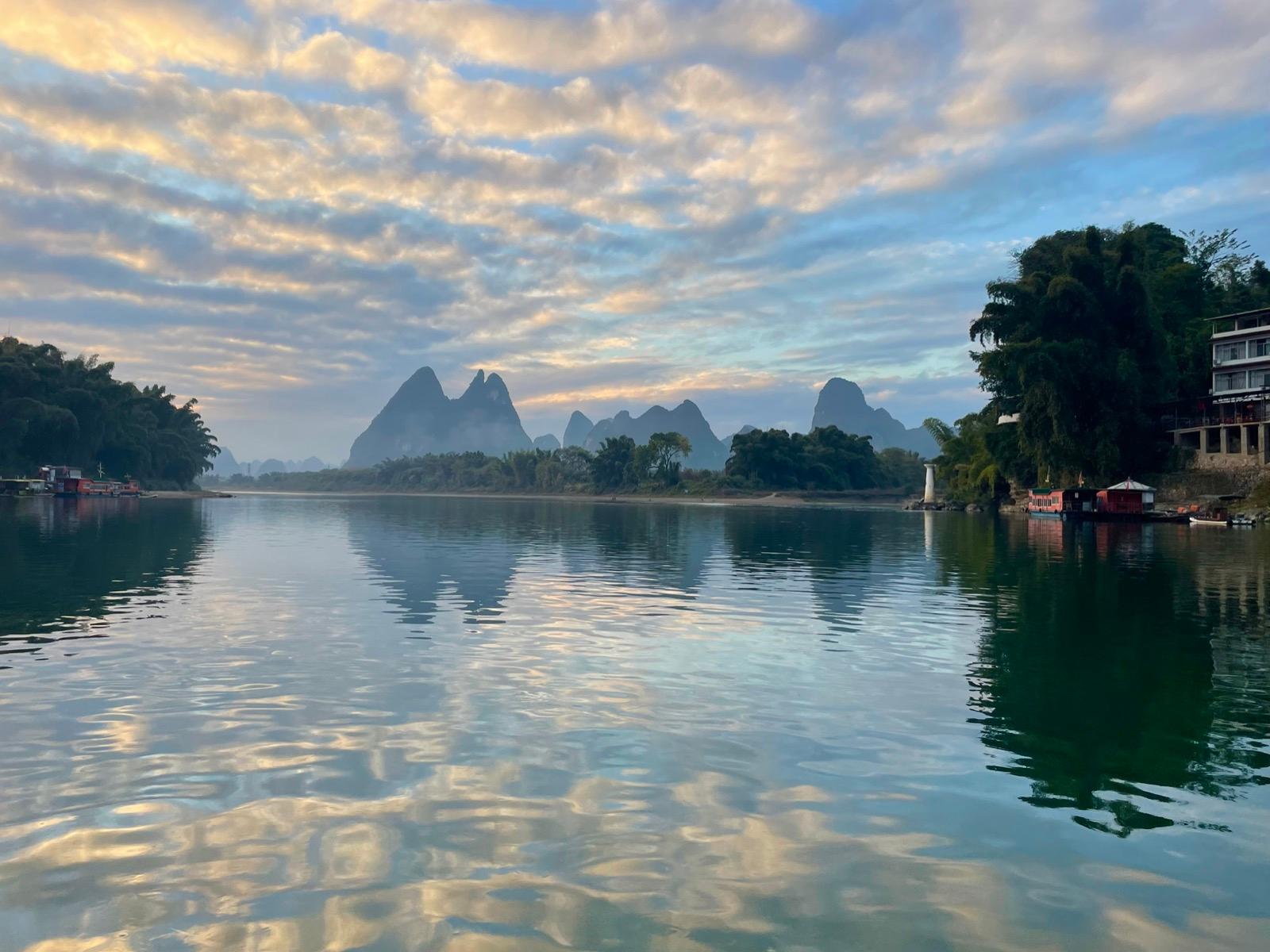 Li River Cruise (漓江游船)