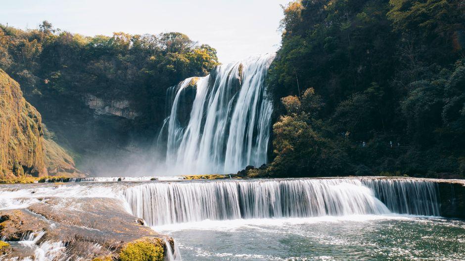 Huangguoshu Waterfall (黄果树瀑布)