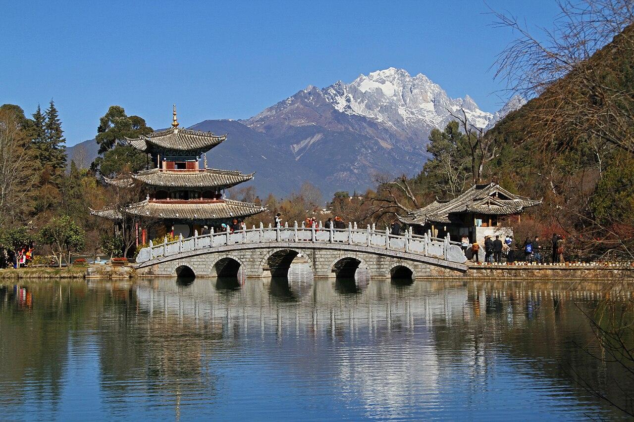 Lijiang: Ancient Towns, Snow Mountains & the Naxi Kingdom