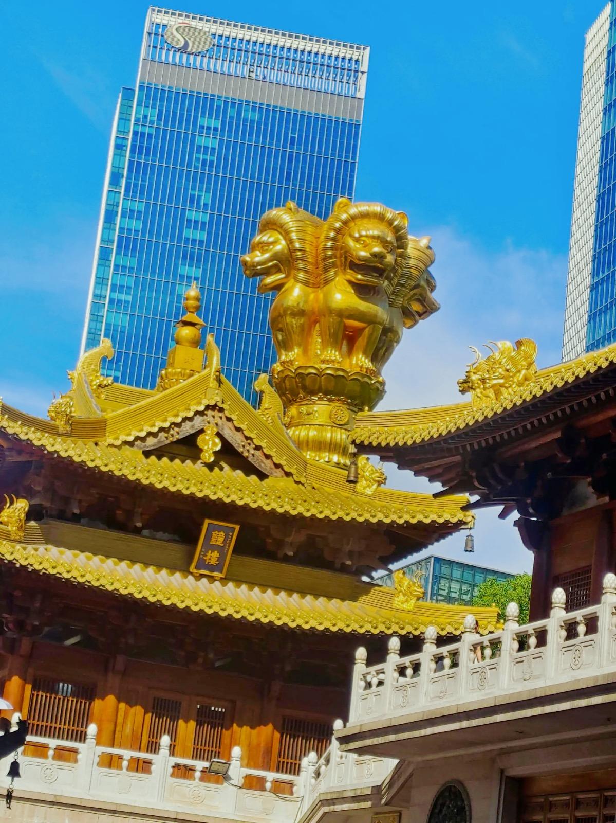 Jing'an Temple: Gold Buddhist Halls Between Luxury Malls