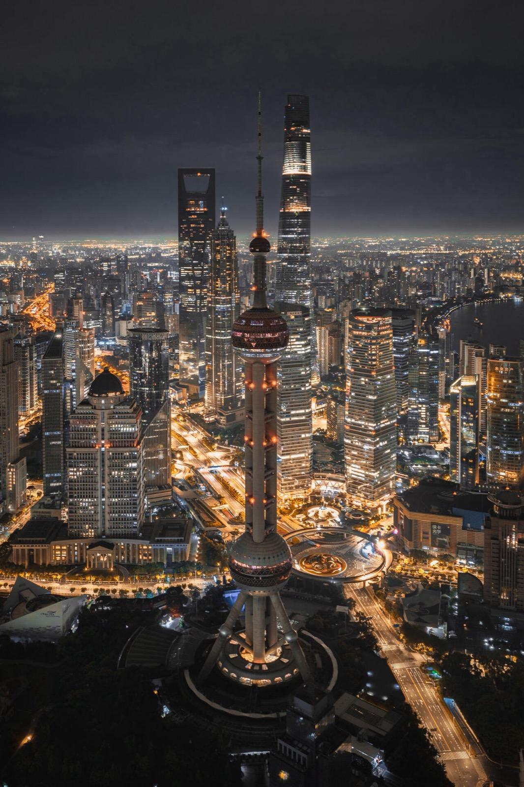 Oriental Pearl Tower: Retro-Futurist Icon of Lujiazui