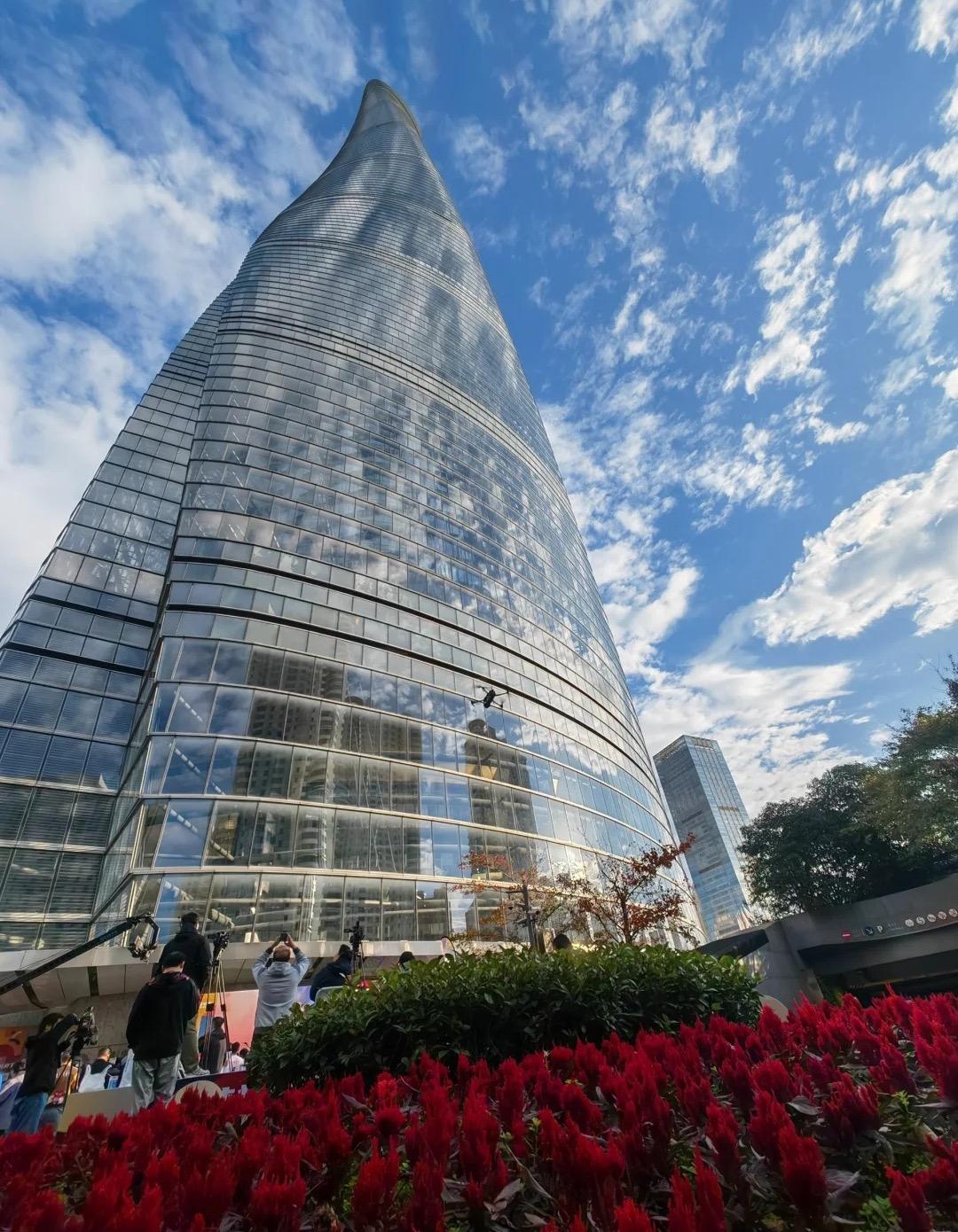 Shanghai Tower Observation Deck: China's Tallest Viewpoint