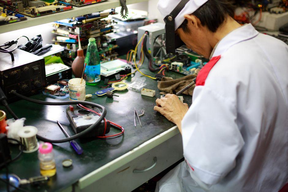 Huaqiangbei Electronics Market (华强北)