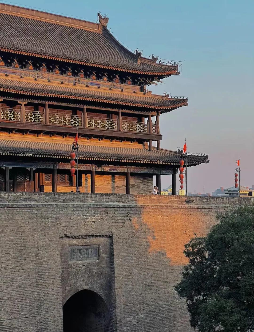 Xi'an City Wall (西安城墙)